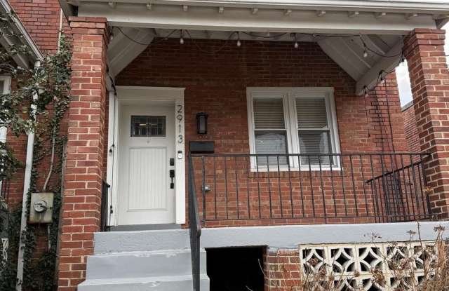 Photo of 2913 N Street SE
