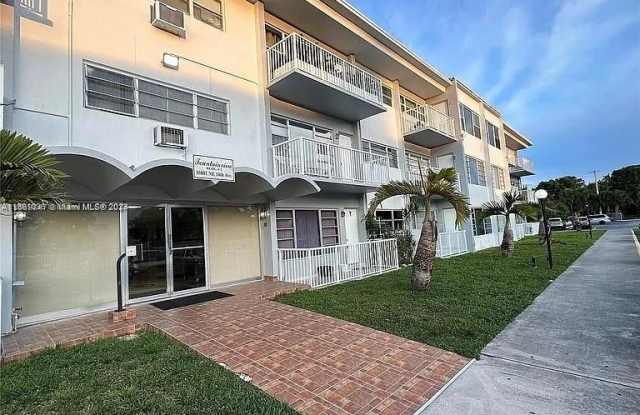 Photo of 16801 NE 14th Ave