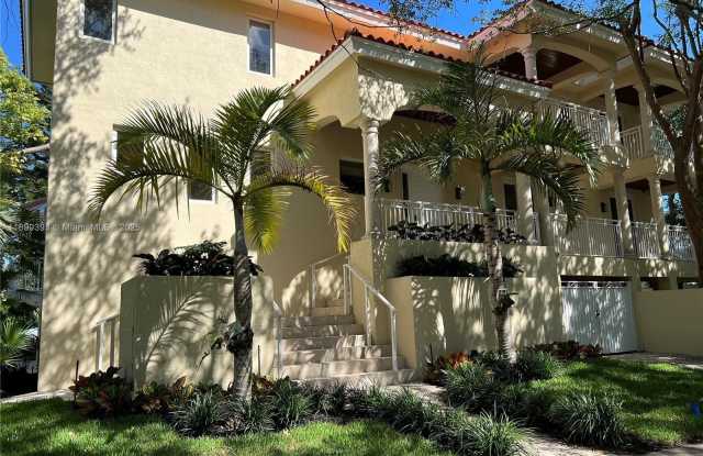 Photo of 573 Satinwood Dr