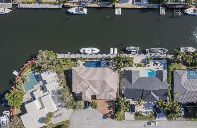 4040 Northeast 25th Avenue