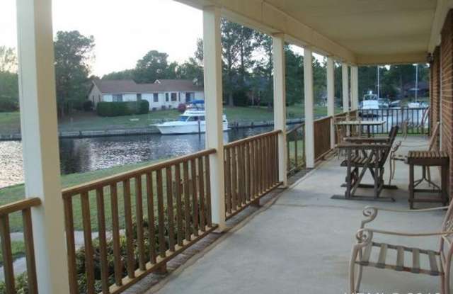 Private Dock Waterfront! Beautiful 3BR/2BA Gem in Fairfield Harbour!