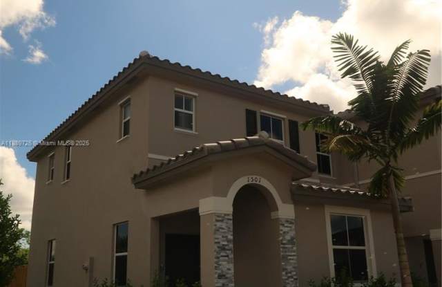 Photo of 1501 Southeast 27th Road