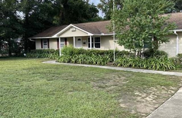 1715 Bayou Blvd - 1715 Bayou Boulevard, Pensacola, FL 32503