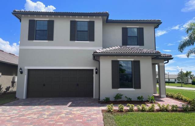 8246 Cadre Noir Road