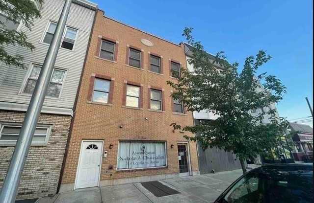 836 BROADWAY