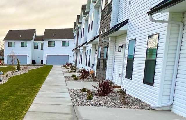 1379 Pinecrest Trail