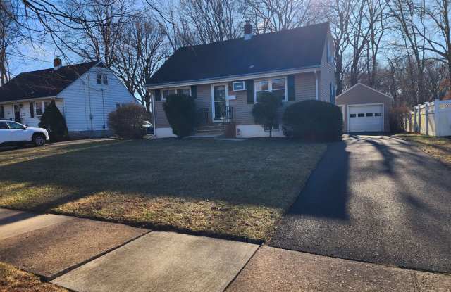 Make this Ridgewood house your next home!