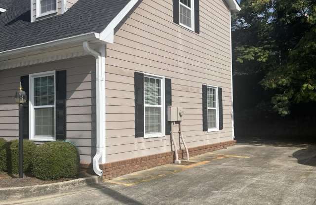 109 Westcliff Boulevard