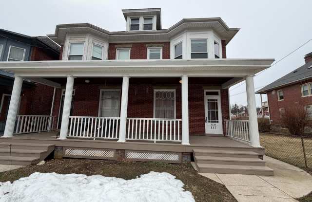 117 FAIRGROUND Avenue