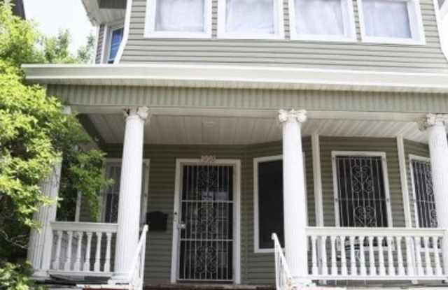 908 S 16TH ST UNIT 1