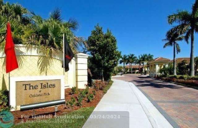3245 NW 31st Ter