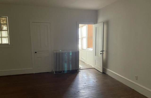 1244 Perkiomen Ave