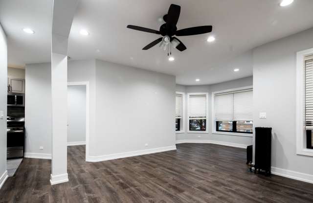 Photo of 6101 N Winthrop Ave