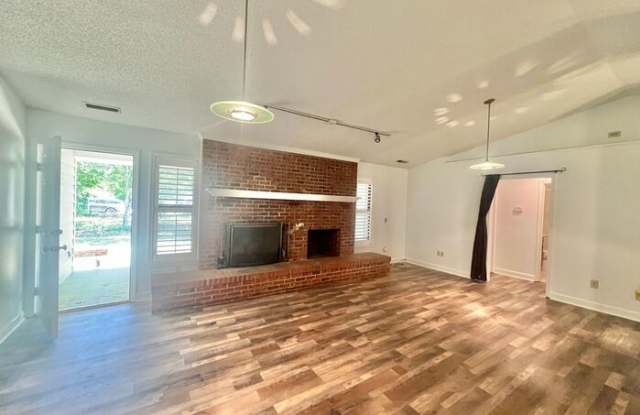 Photo of 207 Whispering Pines Court