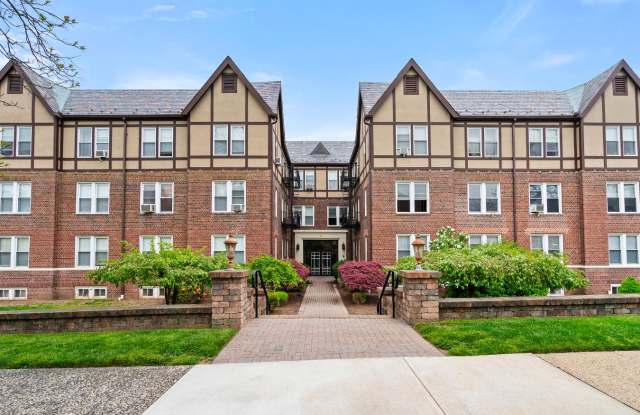 24 Springfield Avenue