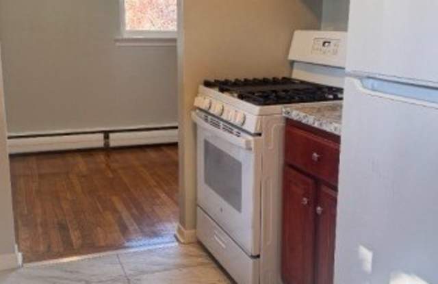 Photo of 1 Swede Mine Road.