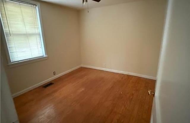 1117 Hillside Avenue