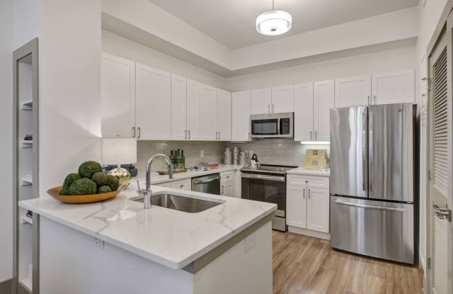 State Thomas Ravello