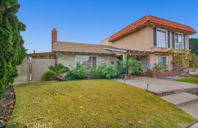 130 E Alderwood Avenue