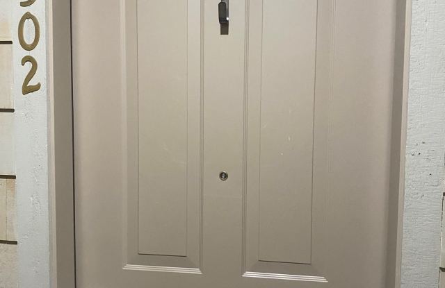 25 Jefferson Way - 302