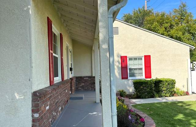 Photo of 3917 W. Chandler Blvd.