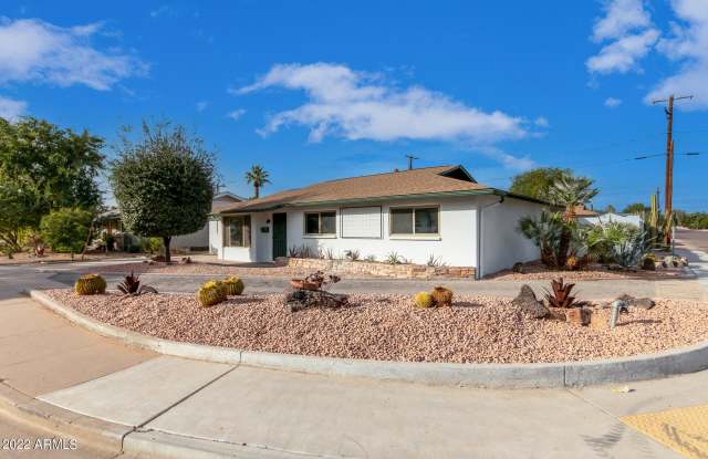 8536 E Highland Avenue