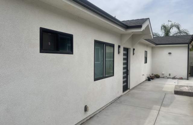 10863 Nettleton Street