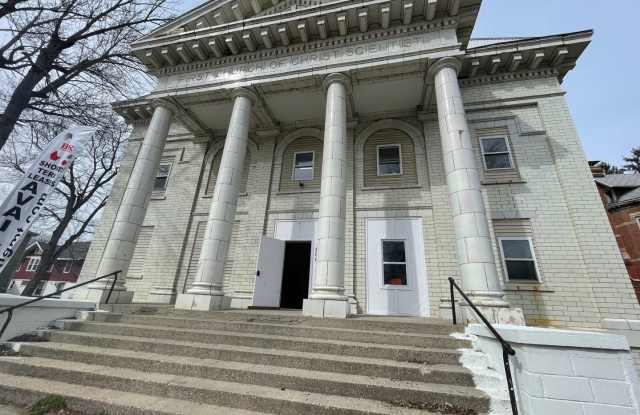900 North Street