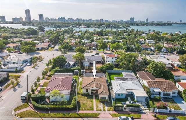 1510 Normandy Dr