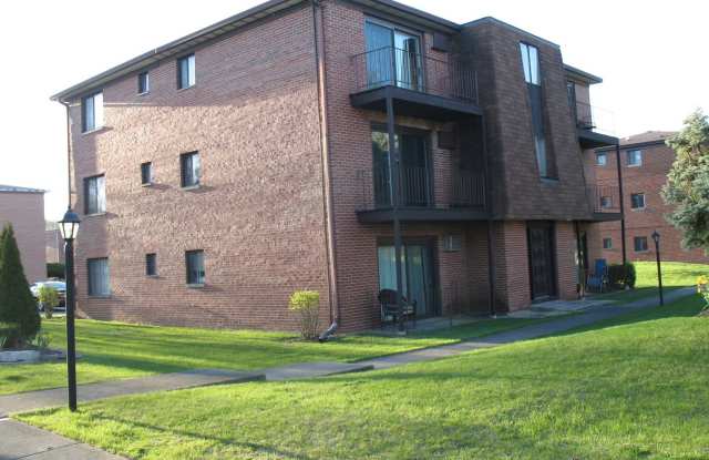 709 W 65TH Street