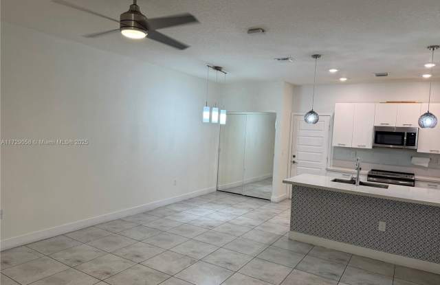 4691 NW 83rd Path 4691, Doral, FL 33166