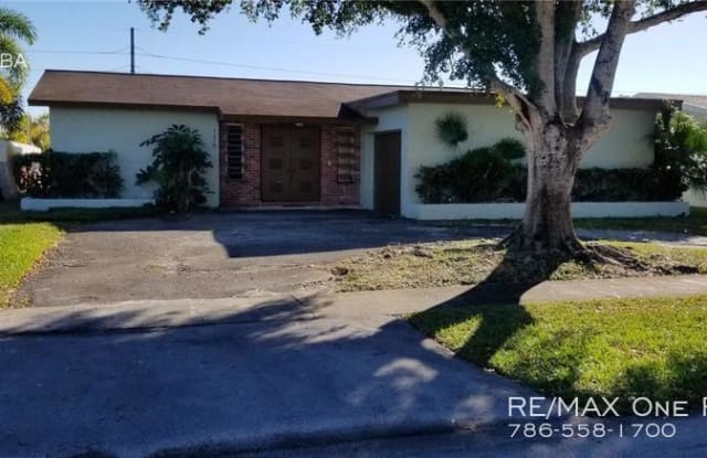 4360 NW 113th Ave - 4360 Northwest 113th Avenue, Sunrise, FL 33323