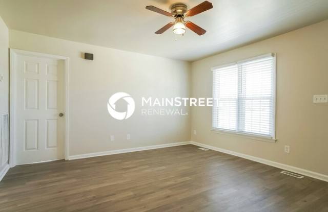 813 Lusterleaf Place