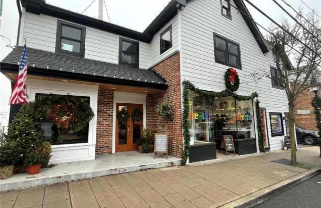 Photo of 116 E Main Street unit: 4