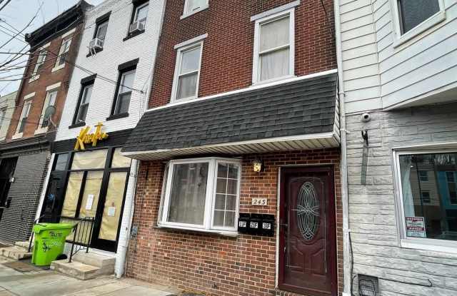 Photo of 243 E GIRARD Avenue unit: 1St Fl