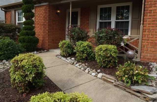 Photo of 937 Thompson Way