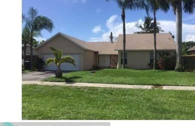 118 Mohigan Cir - 118 Mohigan Circle, Boca Raton, FL 33487