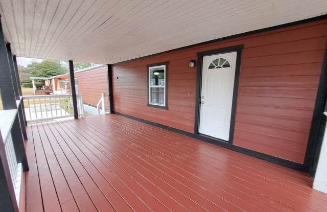 Nicely Renovated 3BR/2BA Mobile Home in Bayou Grande