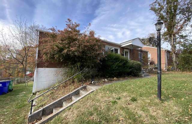 1015 Montgomery Street