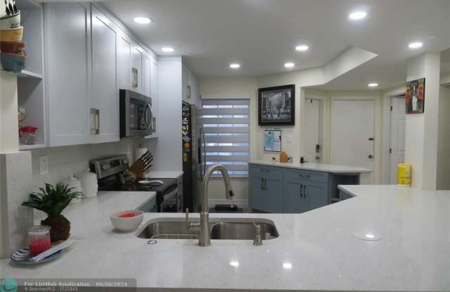 8165 Southgate Blvd