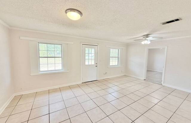 4716 W Spencer Field Road