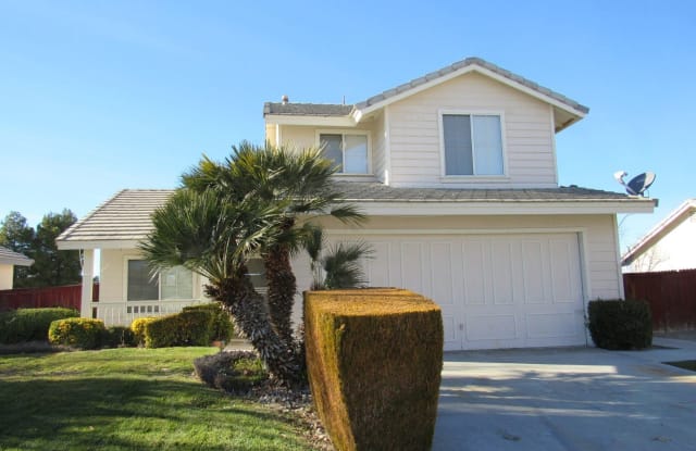 ***44643 OVERLAND AVENUE - 44643 Overland Avenue, Lancaster, CA 93536