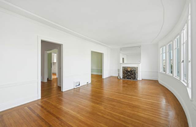 2249 Francisco Street