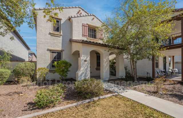 Photo of 2525 N Riley Rd