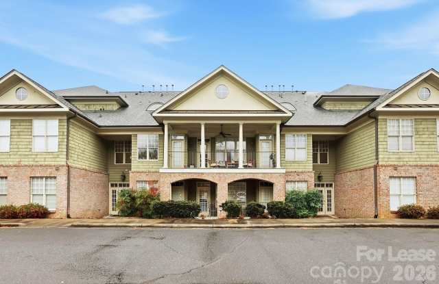 1117 Park W Drive