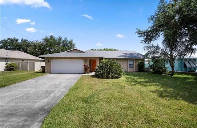 1127 SE 34th TER