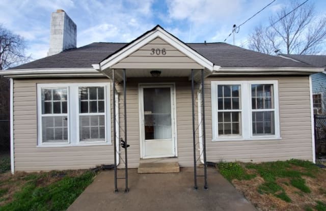 306 W 17th St - 306 W 17th St, Columbia, TN 38401