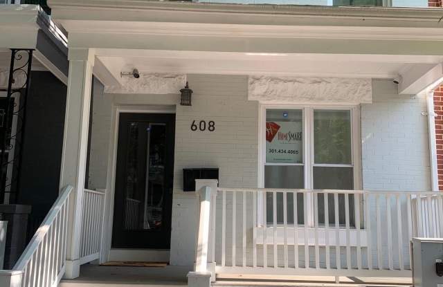 608 IRVING STREET NW
