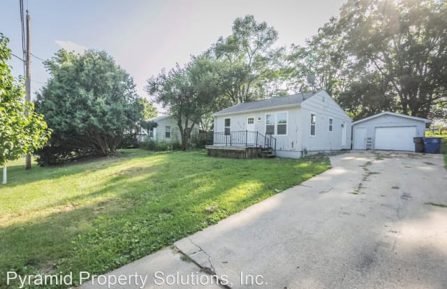 4912 SW 13th St - 4912 Southwest 13th Street, Des Moines, IA 50315