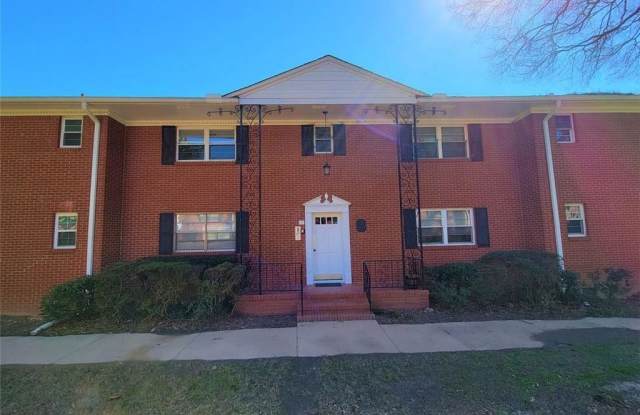 Photo of 3660 Peachtree Road NE Unit J3 - 1